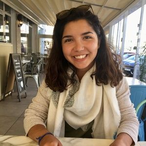 Meet your Posher, Lorena